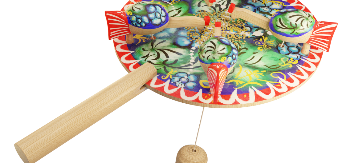 Juguete artesanal de Kotor (Montenegro) en 3D: Encantador Handcrafted Wooden Moving Toy. Una imagen que muestra todo el juguete, resaltando su belleza artesanal y sus colores vibrantes.